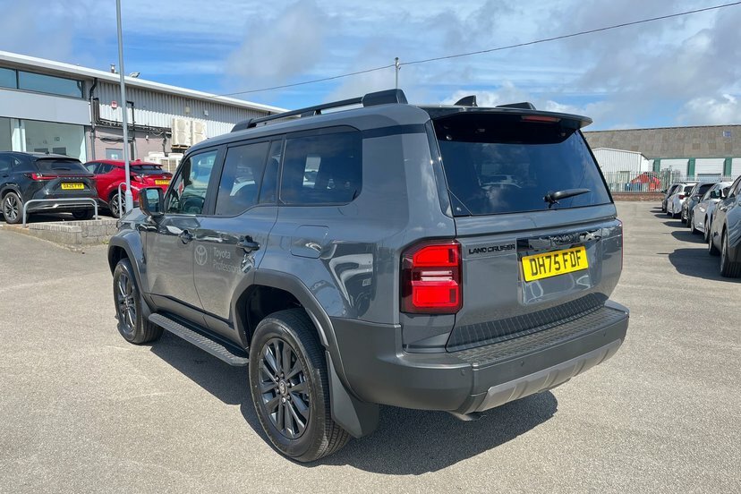 Toyota Land Cruiser Mpv Grey #38