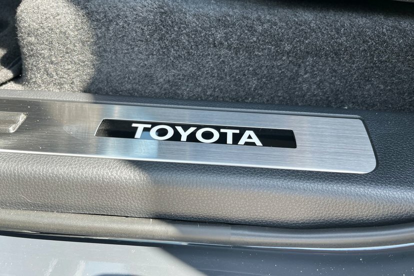 Toyota Land Cruiser Mpv Grey #46