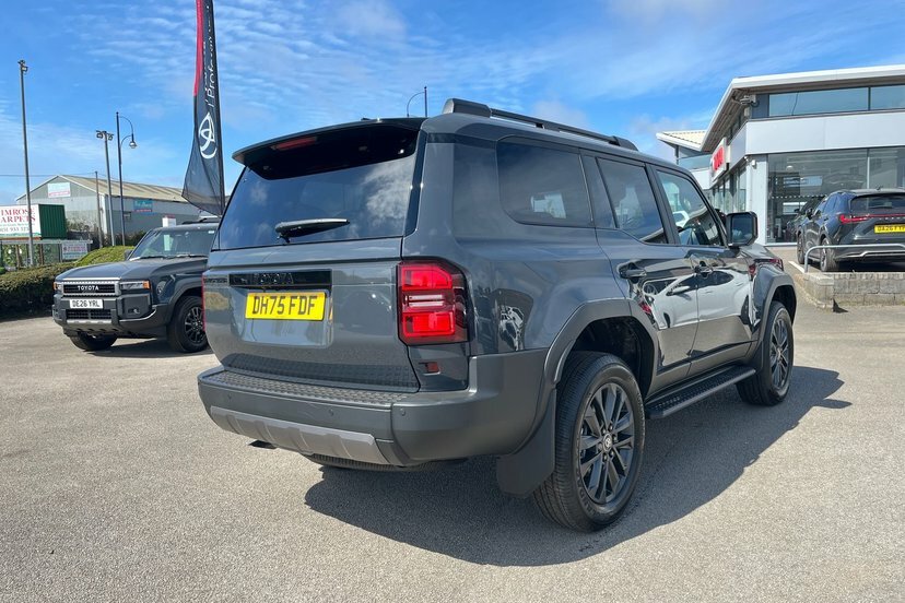Toyota Land Cruiser Mpv Grey #39