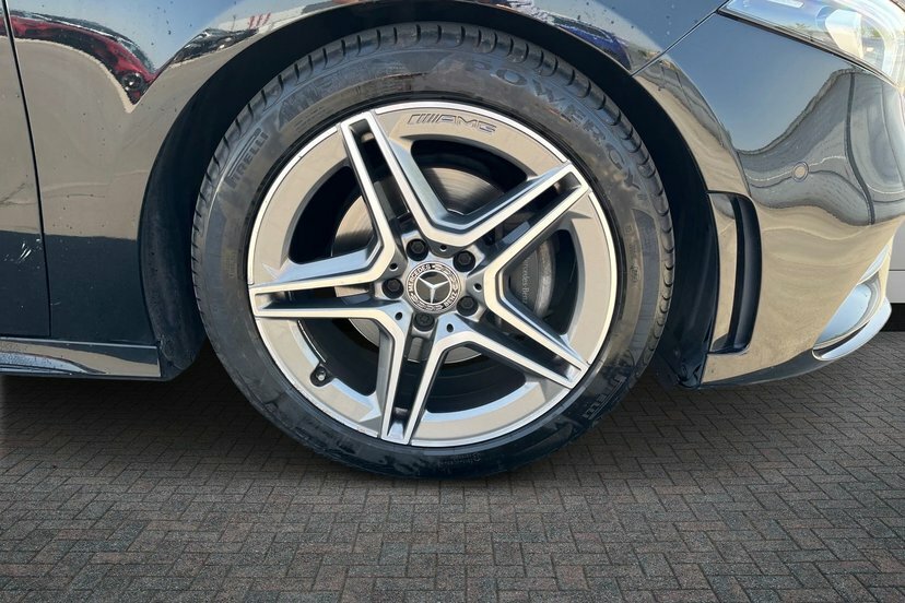 Mercedes-Benz A Class A200 Amg Line Executive LD70TKE Black #4