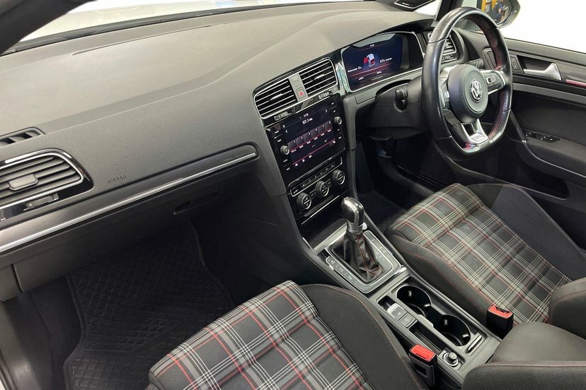 Volkswagen Golf 2.0 Tsi Gpf Gti Performance Hatchback D White #2