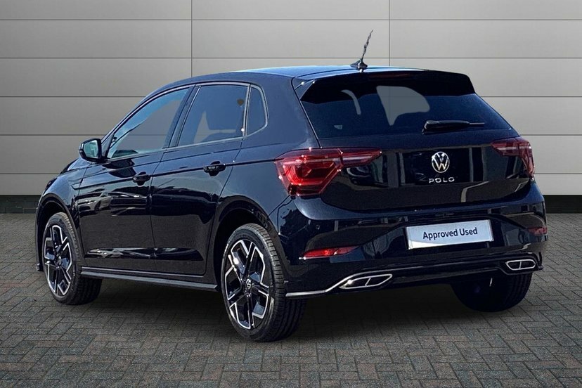 Volkswagen Polo 1.0 Tsi Black Edition Hatchback Dsg 11 Black #3