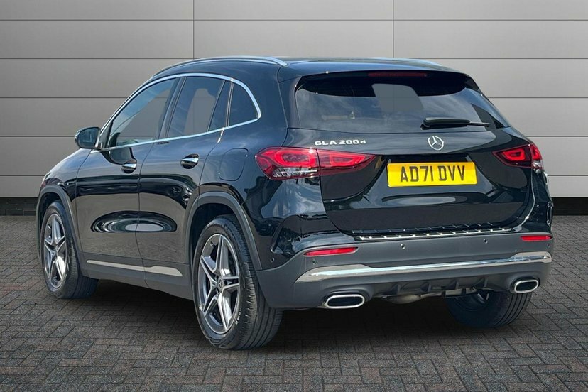 Mercedes-Benz GLA Class Gla200d Amg Line Premium Plus Black