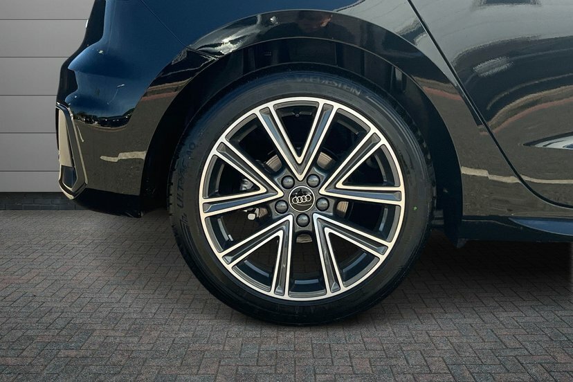Audi A1 1.0 Tfsi 30 S Line Sportback S Tronic Black #5