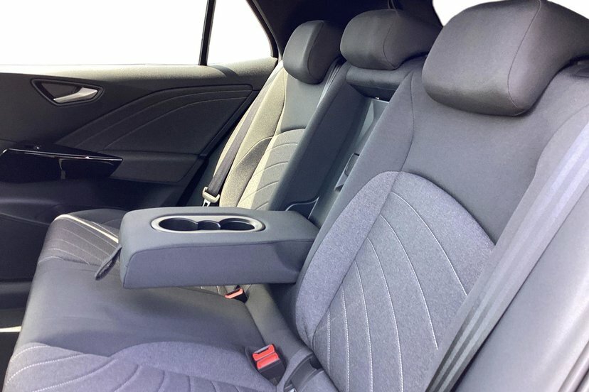 Volkswagen ID.3 Pure 52Kwh Match 5-Door White #7