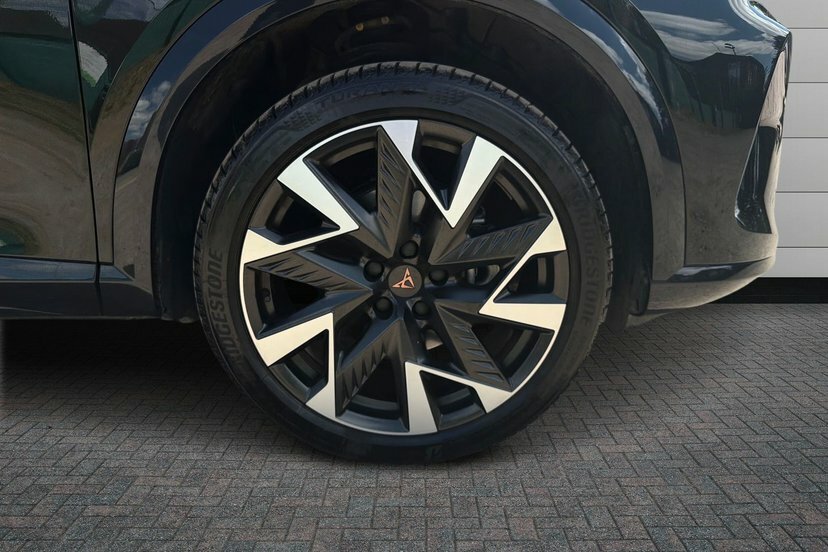 Cupra Formentor 1.5 Etsi V2 Suv Hybrid Dsg 150 Ps Black #5