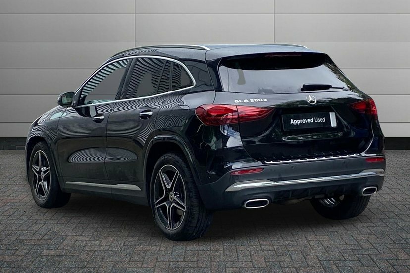 Mercedes-Benz GLA Class 2.0 Gla200d Amg Line Executive Suv 8G KP75LHH Black #2