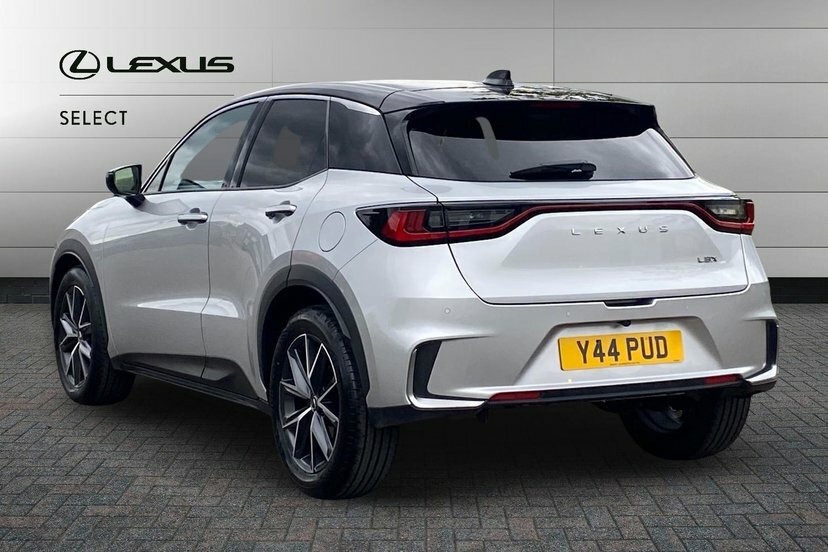 Lexus LBX 1.5 Vvt-ie Takumi Suv Hybrid E-cvt 136 Silver #3