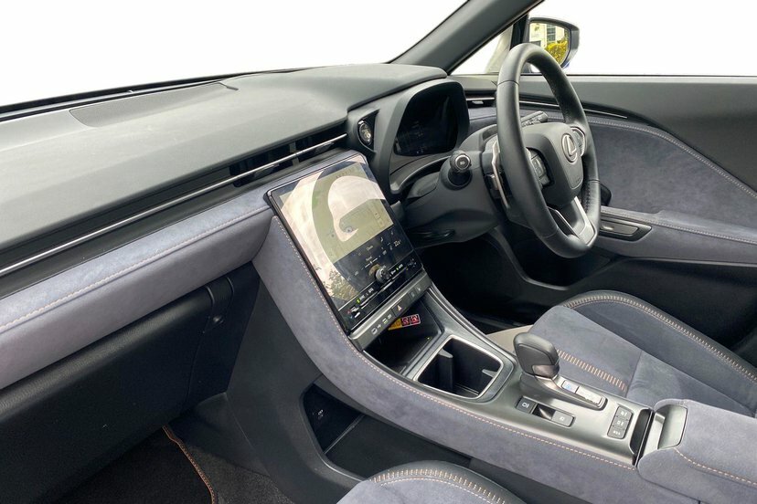 Lexus LBX 1.5 Vvt-ie Takumi Suv Hybrid E-cvt 136 Silver #2