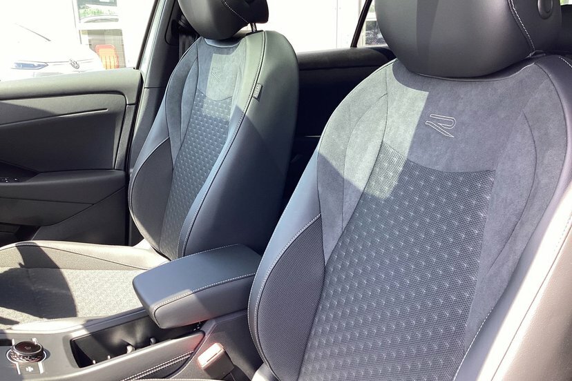 Volkswagen T-Roc 1.5 Tsi R-line Dsg 150 Ps Grey #21