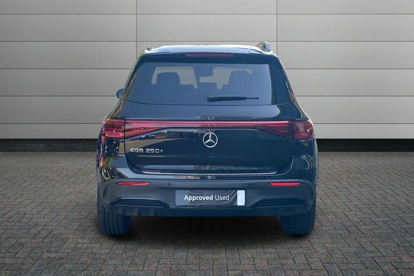 Mercedes-Benz EQB Eqb 250 140Kw Amg Line Prem Plus 70.5Kwh Red #12