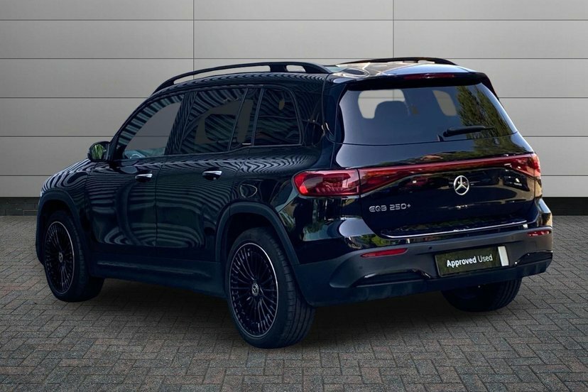 Mercedes-Benz EQB Eqb 250 70.5Kwh Amg Line Premium Plus Suv E Black #2