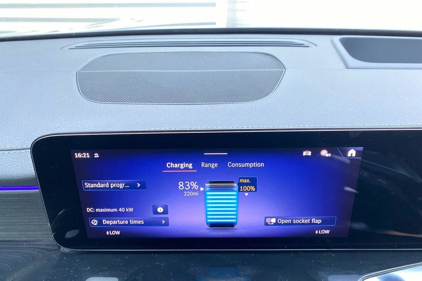 Mercedes-Benz EQB Eqb 250 140Kw Amg Line Prem Plus 70.5Kwh Red #37