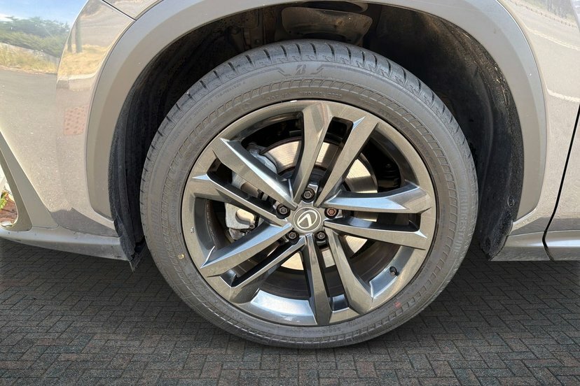 Lexus NX 2.5 450H 18.1Kwh Premium Plus Suv Plug Grey #5