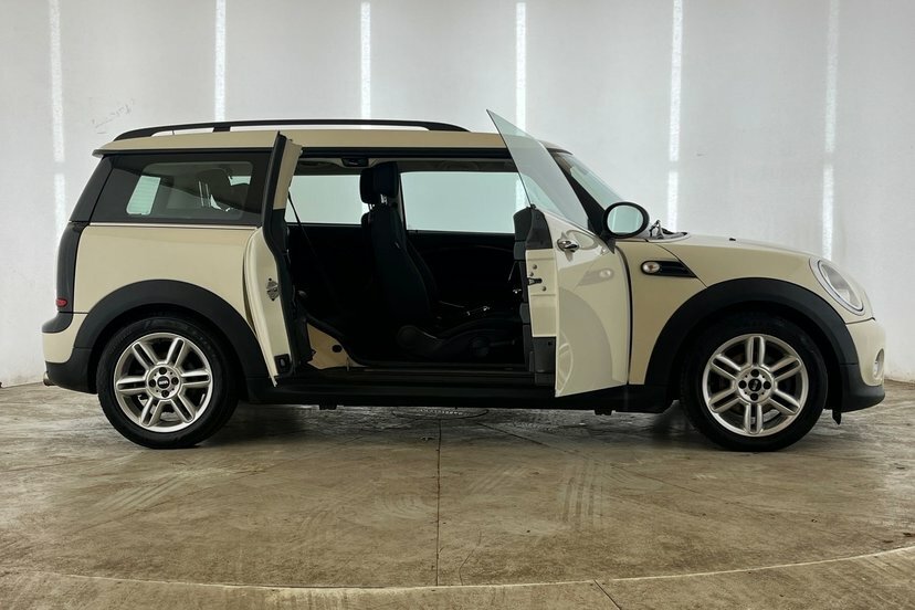 Mini Clubman Cooper Clubman D Black #22