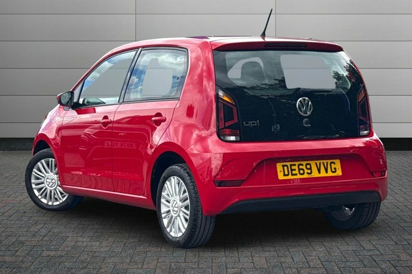 Volkswagen Up 1.0 Move Up Hatchback 60 Ps Red #3