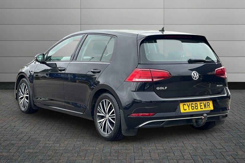 Volkswagen Golf 1.5 Tsi Evo Se Nav Hatchback 13 CY68EWR Black #3