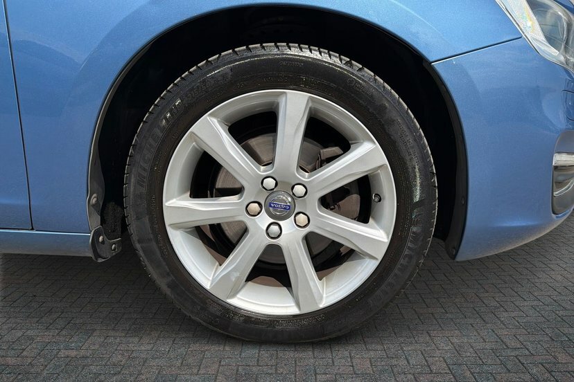 Volvo V60 2.0 D3 Se Lux Nav Estate 150 Ps Blue #5