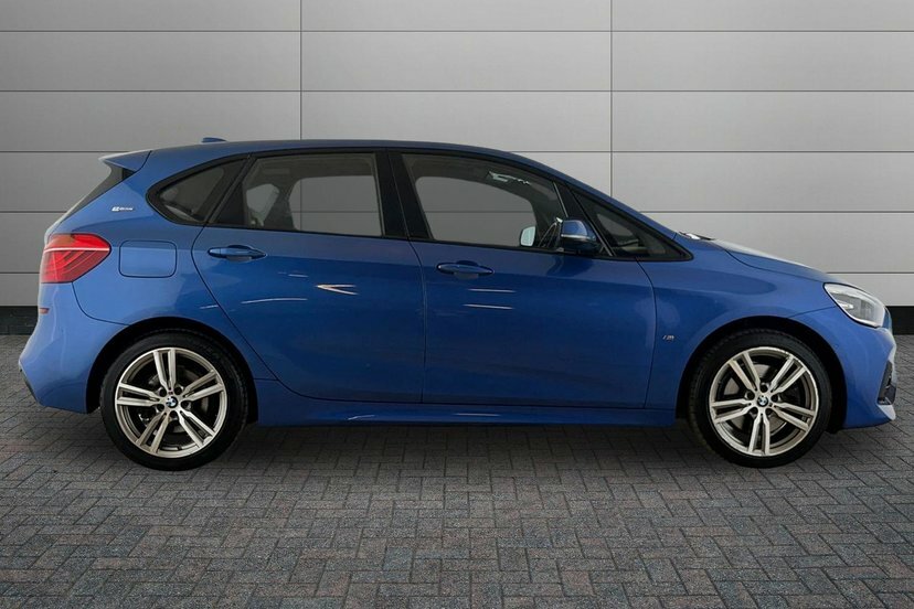 BMW 2 Series Active Tourer 1.5 225Xe 7.6Kwh M Sport Premium 4Wd Blue #4