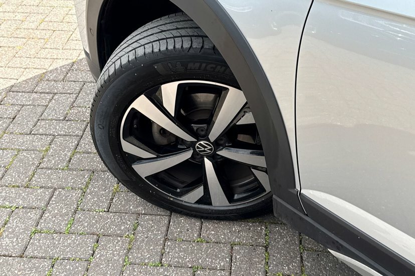 Volkswagen Taigo Taigo Life Tsi White #19