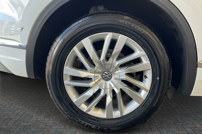 Volkswagen Touareg 3.0 Tdi V6 Sel Suv Tiptronic 4Motion 2 White #5