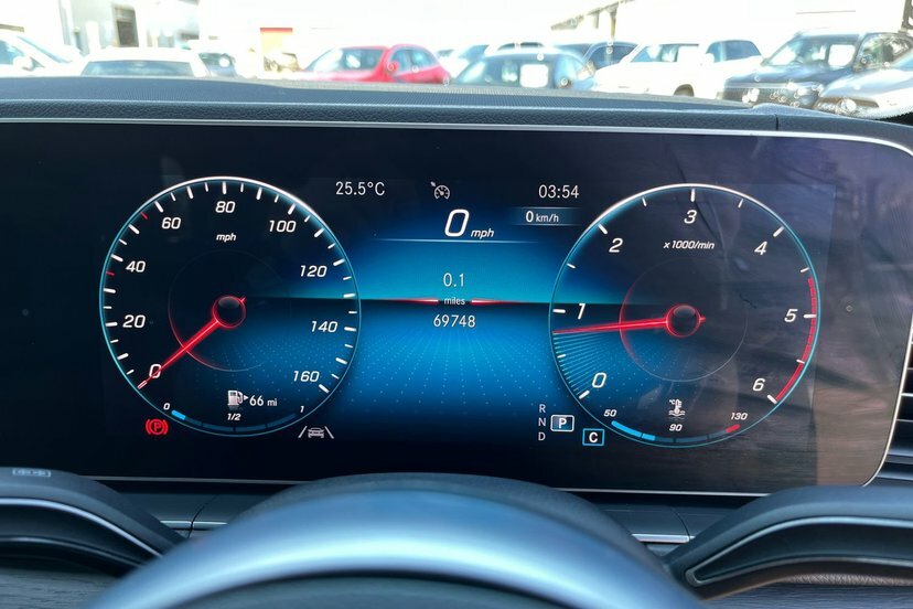 Mercedes-Benz GLE Class Gle300d Amg Line Black #6