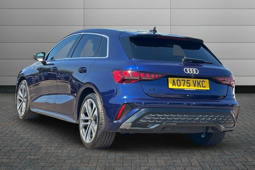 Audi A3 1.5 Tfsi S Line Sportback S Tronic 150 AO75VKC Blue #3