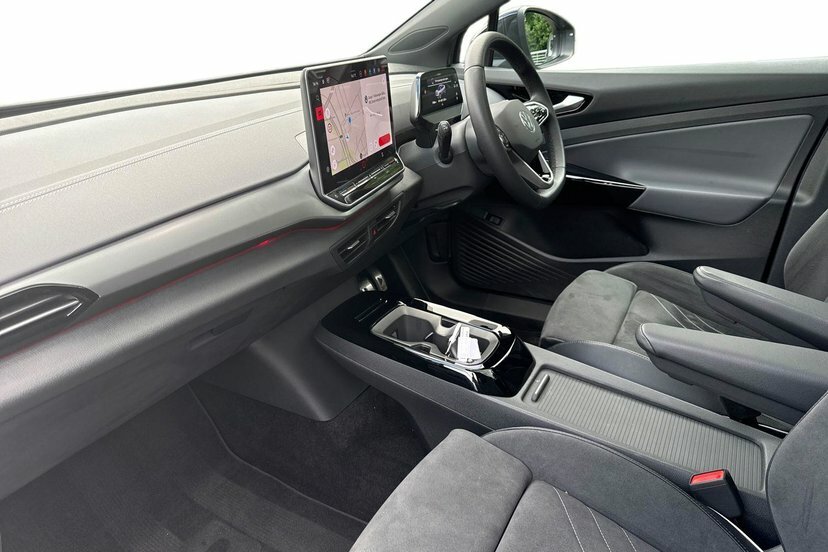 Volkswagen ID.5 Pro 77Kwh Black Edition Suv 286 Black #2
