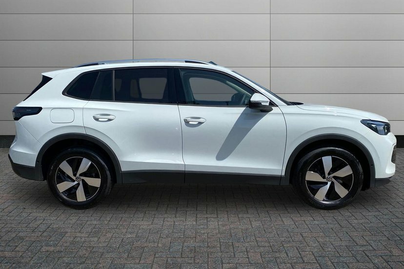 Volkswagen Tiguan 1.5 Etsi Mhev Match Suv Hybrid Dsg 150 White #4