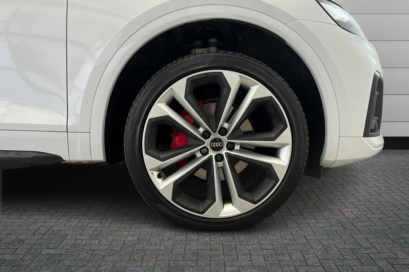 Audi Q5 2.0 Tdi 40 Edition 1 Suv S Tronic Quatt AK71GKY White #5