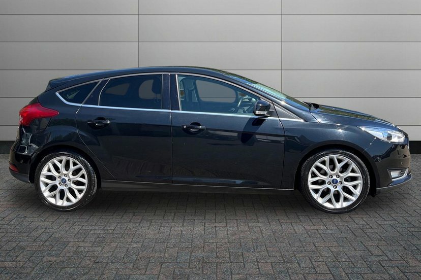 Ford Focus 1.5 Tdci Titanium X Hatchback 1 Black #4