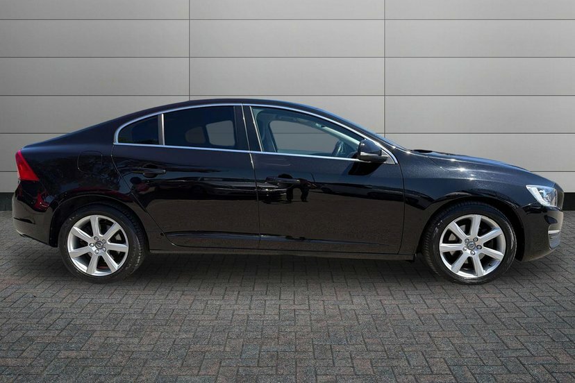 Volvo S60 2.0 T4 Se Nav Saloon 190 Ps Black #4