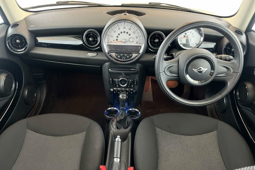 Mini Hatch 1.6 Cooper White #6