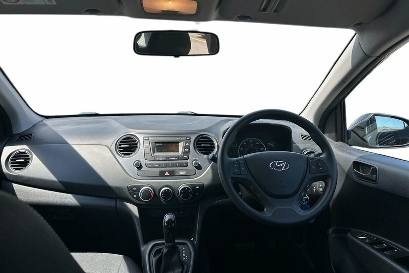 Hyundai I10 1.2 Se Hatchback 87 Ps Black #6