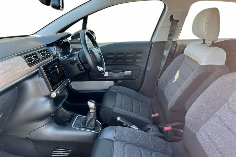 Citroen C3 1.2 Puretech Shine Plus Hatchback Manua OY72UMF Grey #2