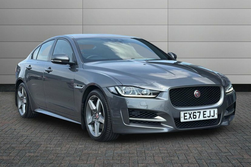 Jaguar XE 2.0I R-sport Saloon 200 Ps Grey