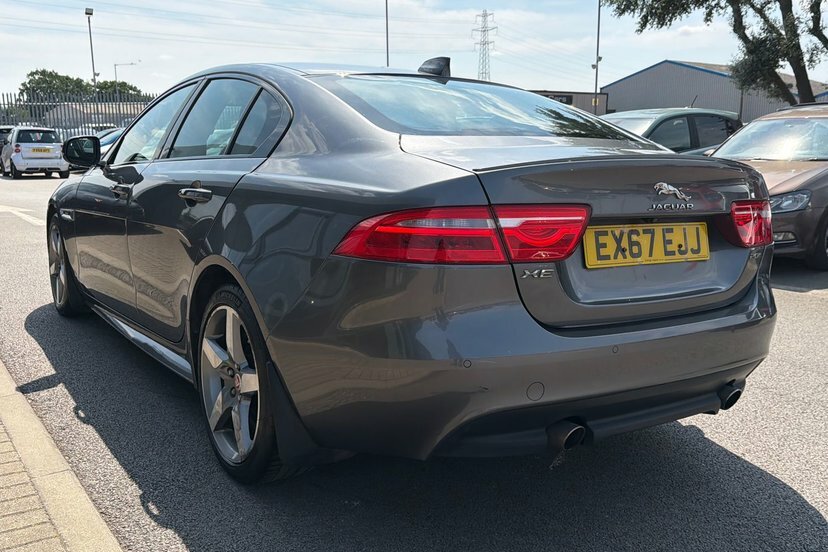 Jaguar XE Saloon 2.0D R-sport Awd Euro 6 Ss 201 Black #20