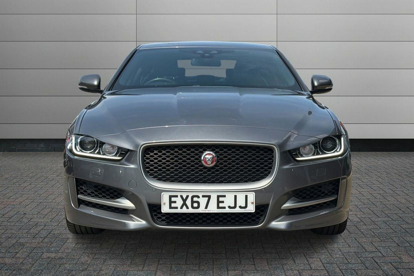 Jaguar XE Saloon 2.0D R-sport Awd Euro 6 Ss 201 Black #7