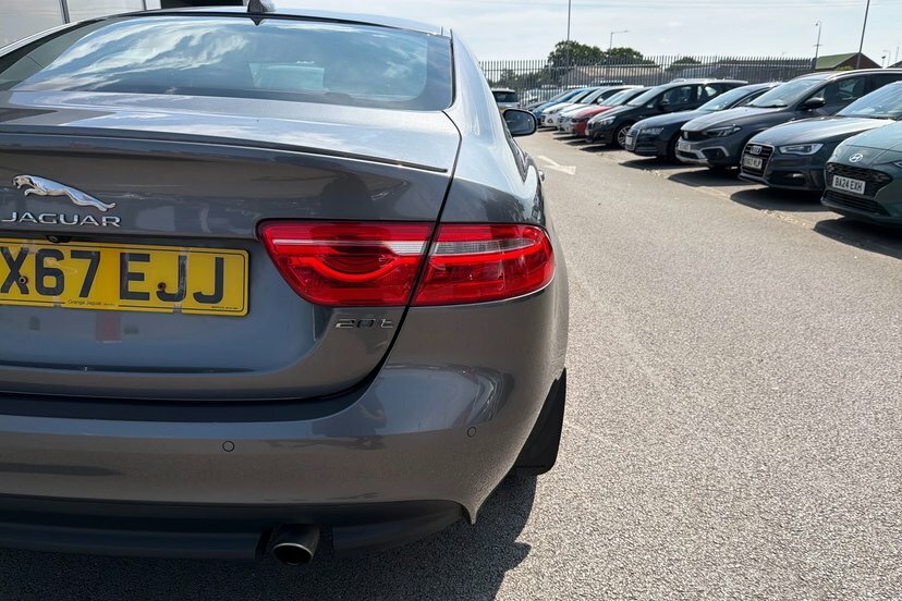 Jaguar XE Saloon 2.0D R-sport Awd Euro 6 Ss 201 Black #21