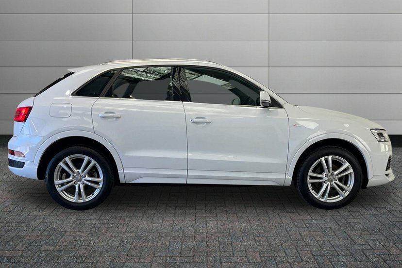 Audi Q3 1.4 Tfsi Cod S Line Edition Suv White #4