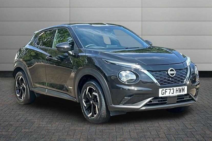 Nissan Juke 1.6 N-connecta Suv Hybrid 143 Ps Black
