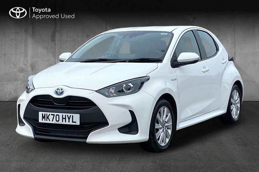 Toyota Yaris 1.5 Vvt-h Icon Hatchback Hybrid E-cvt White #3