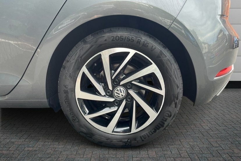 Volkswagen Golf 1.5 Tsi Evo Match Hatchback Dsg 130 Ps Grey #5