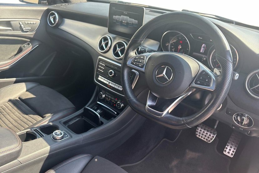 Mercedes-Benz CLA Class 2.0 Cla220 Amg Line Night Edition Plus Shooting Black #5