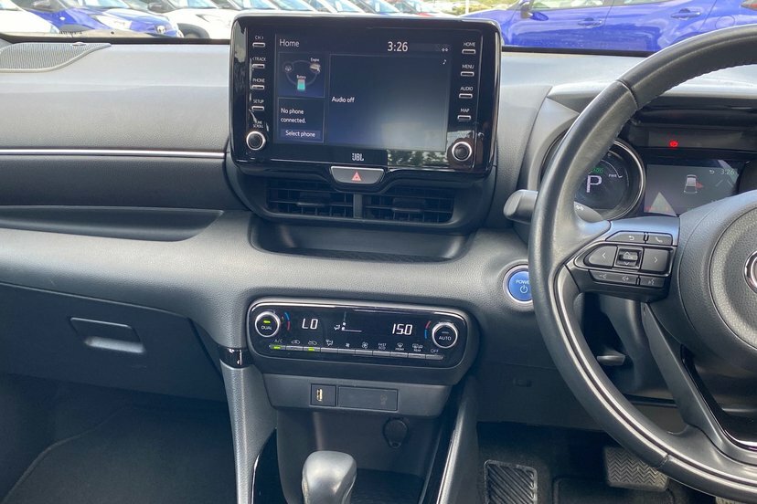 Toyota Yaris 1.5 Hybrid Design Cvt Black #13