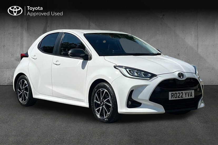Toyota Yaris 1.5 Vvt-h Design Hatchback Hybrid E-cvt White