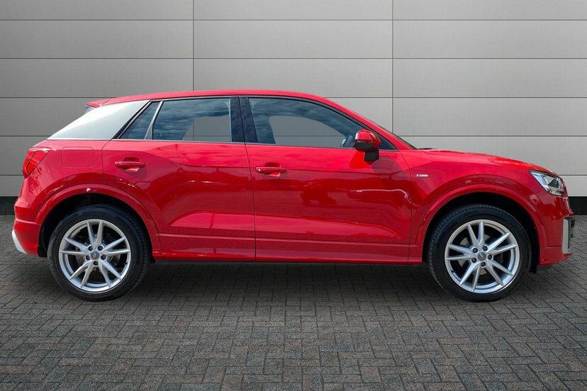 Audi Q2 1.5 Tfsi Cod 35 S Line Suv S Tronic 15 Red #4