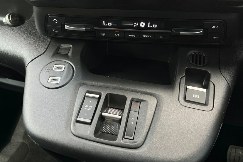 Citroen e-Berlingo 50Kwh Flair Xtr M Mpv 7.4Kw Cha #8