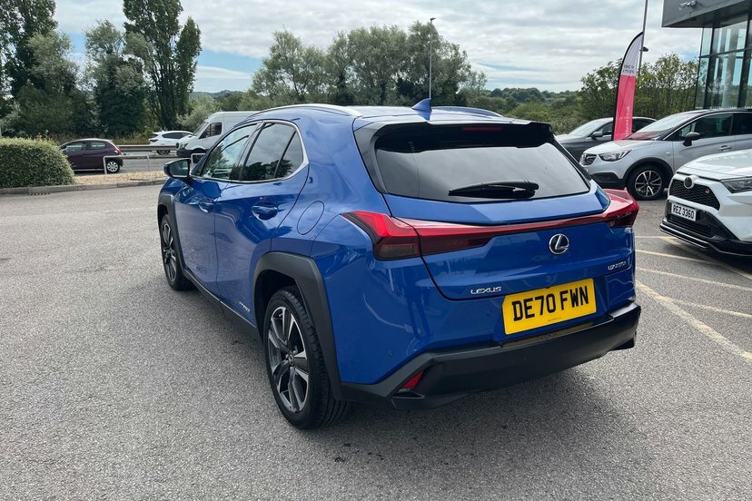 Lexus UX 2.0 250H Takumi Suv Hybrid E Cvt 184 White #13