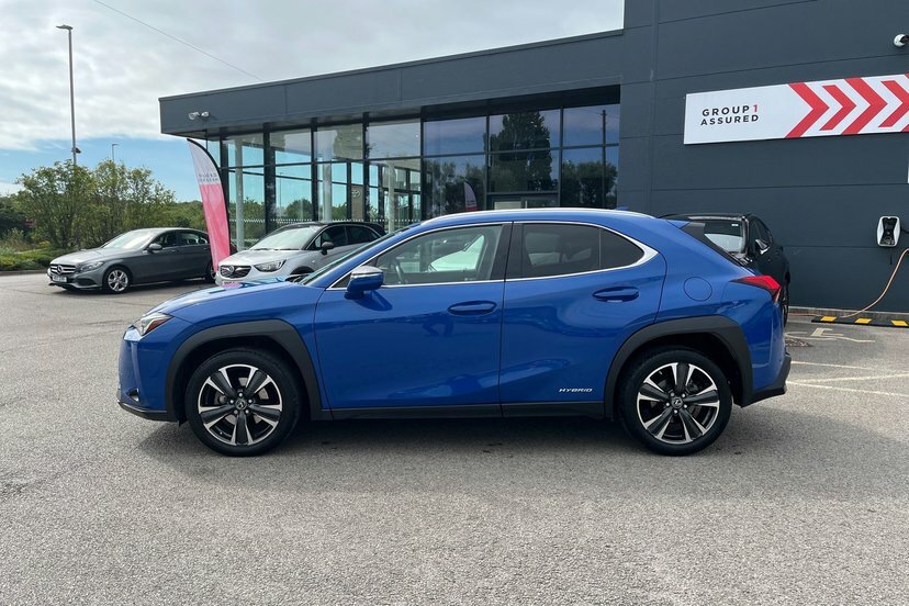 Lexus UX 2.0 250H Takumi Suv Hybrid E Cvt 184 White #17